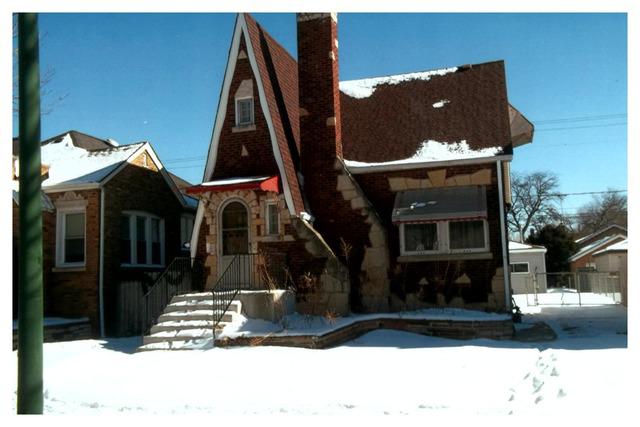 13151 S Escanaba Ave., Chicago, IL 60633