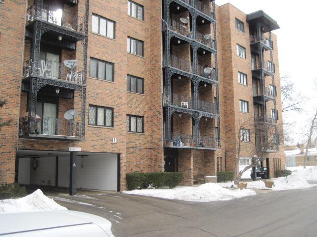 9332 Landings Ln. #504, Des Plaines, IL 60016