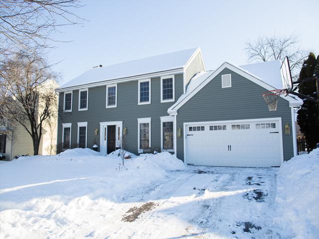 2020 Wellington Ct., Geneva, IL 60134