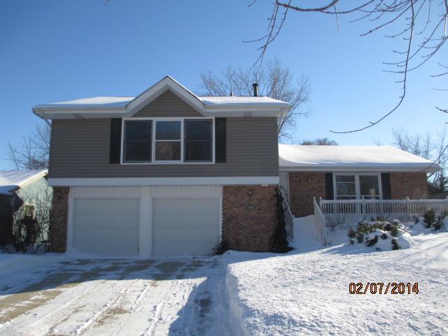 1376 Sunnybrook Dr., Naperville, IL 60540