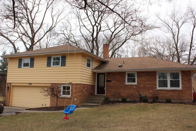 134 Fernwood Dr., Naperville, IL 60540
