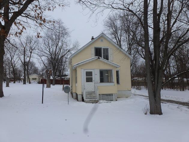 1314 Summit Ave., Aurora, IL 60505