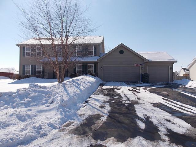 156 Autumnwood Ln., Davis Junction, IL 61020