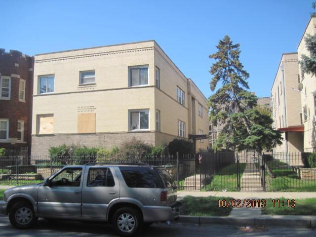 9008 S Justine St., Chicago, IL 60620