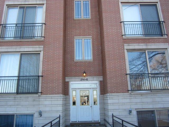 2743 W Congress Pkwy. #1W, Chicago, IL 60612