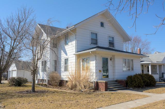 227 S Sangamon Ave., Gibson City, IL 60936