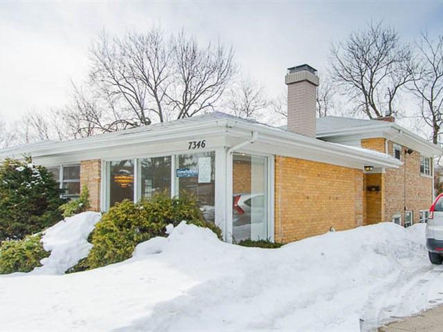 7346 N Kolmar Ave., Lincolnwood, IL 60712