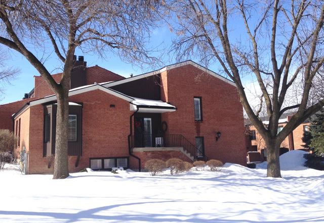 19W223 Gloucester Way #223, Oak Brook, IL 60523