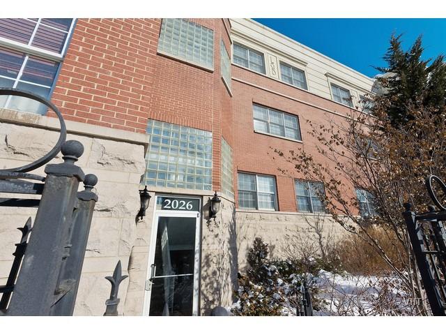 2026 W Grand Ave. #B, Chicago, IL 60612