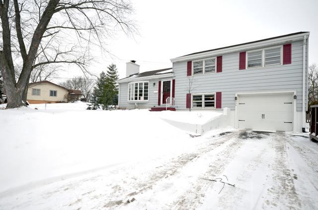 426 Lake Ave., Crystal Lake, IL 60014
