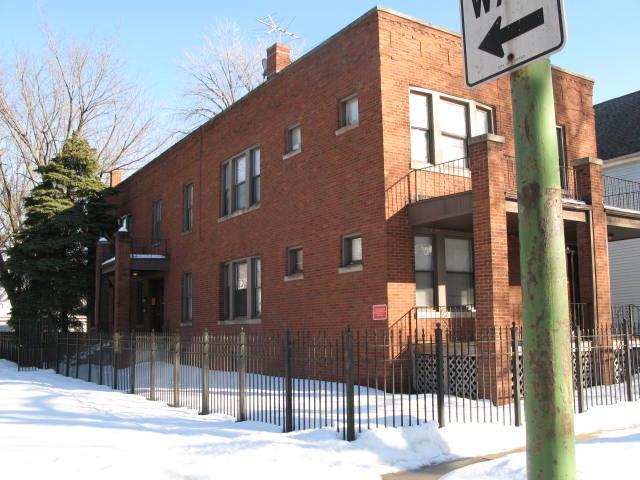 8001 S Manistee Ave., Chicago, IL 60617