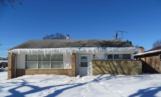 990 S 3rd Ave., Des Plaines, IL 60016