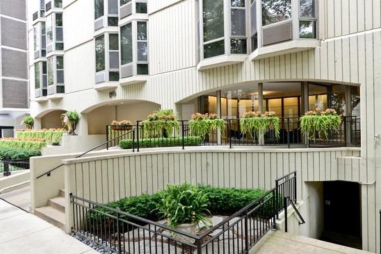 1340 N Dearborn Pkwy. #16E, Chicago, IL 60610