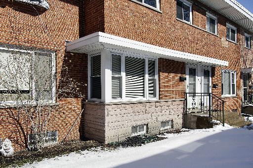 10059 Frontage Rd. #E, Skokie, IL 60077