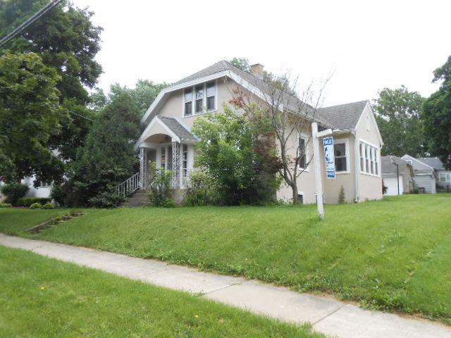 333 S River Rd., Algonquin, IL 60102