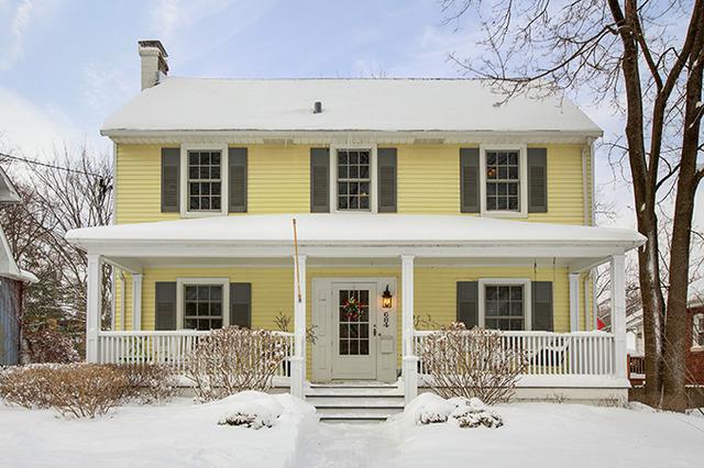 684 Pleasant Ave., Glen Ellyn, IL 60137