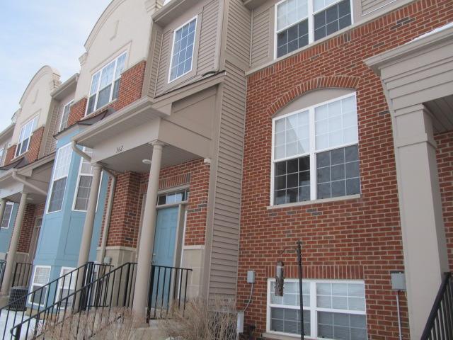 362 Station Park Cir., Grayslake, IL 60030