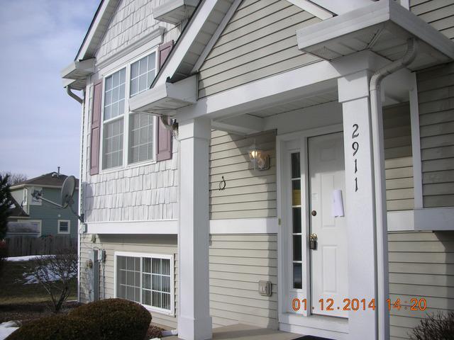 2911 Woodside Dr., Joliet, IL 60431