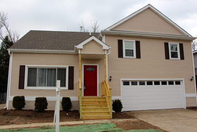 301 Geneva Rd., Glen Ellyn, IL 60137