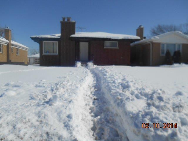 449 Luella Ave., Calumet City, IL 60409