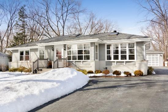 72 75th Pl., Willowbrook, IL 60527