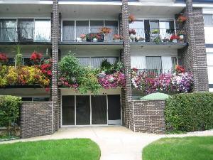 10109 Cherry Pkwy. #M110, Skokie, IL 60076