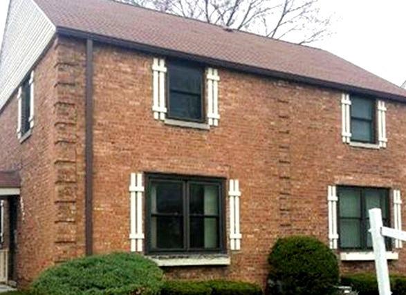 442 East Ave., La Grange, IL 60513