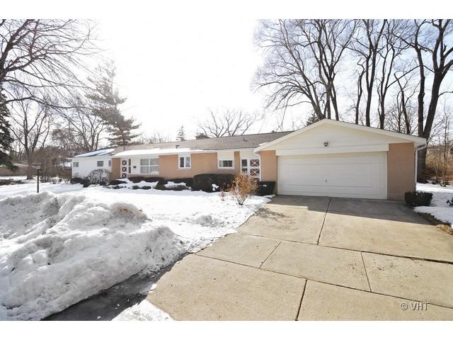 330 Brookside Ln., Glencoe, IL 60022