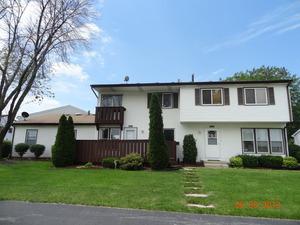 20125 S Hampton Ct. #B, Frankfort, IL 60423