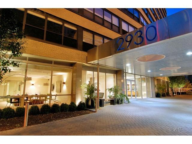 2930 N Sheridan Rd. #612, Chicago, IL 60657
