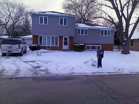 8306 S 82nd Ave., Justice, IL 60458