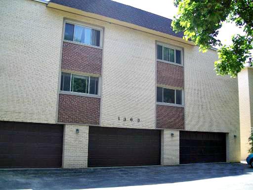 1363 Perry St. #2D, Des Plaines, IL 60016