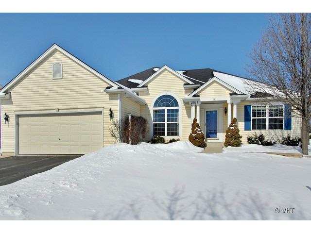 2012 Barrington Dr., Aurora, IL 60503