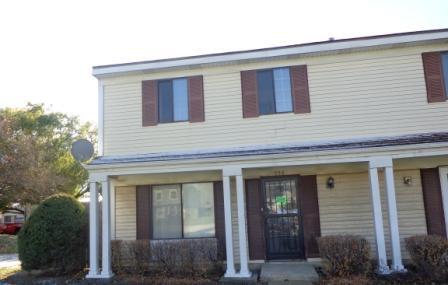 156 Briarwood Ct., Matteson, IL 60443