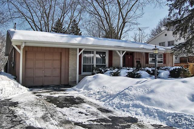 839 Dundee Ave., Barrington, IL 60010