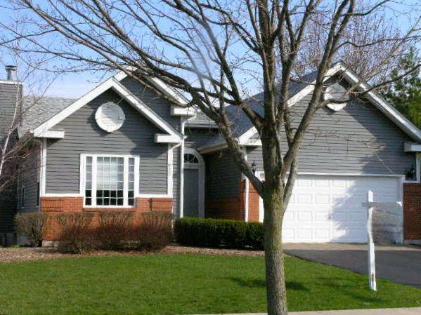 929 School Ct., Round Lake, IL 60073