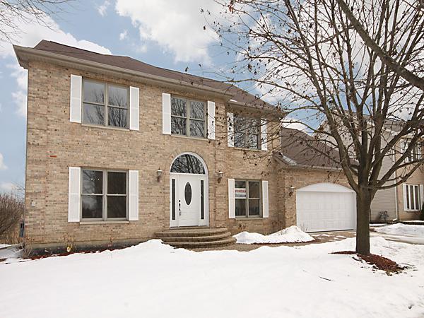 655 N Hundley St., Hoffman Estates, IL 60169
