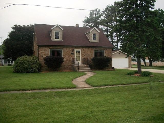 217 N Grove St., Creston, IL 60113