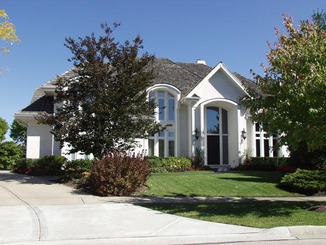 9 Clubside Ct., Burr Ridge, IL 60527