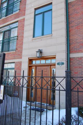 421 E 45th St. #2E, Chicago, IL 60653