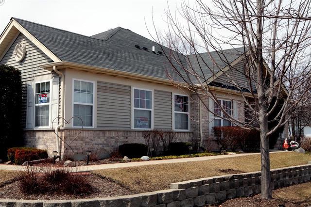 2180 Carillon Dr., Grayslake, IL 60030