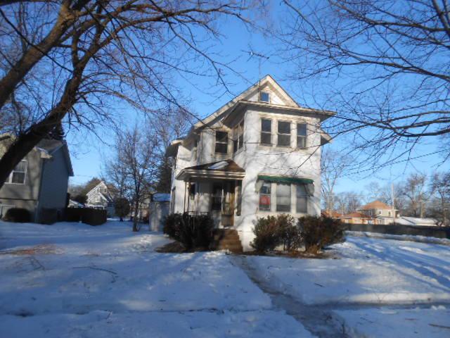 2900 Emmaus Ave., Zion, IL 60099