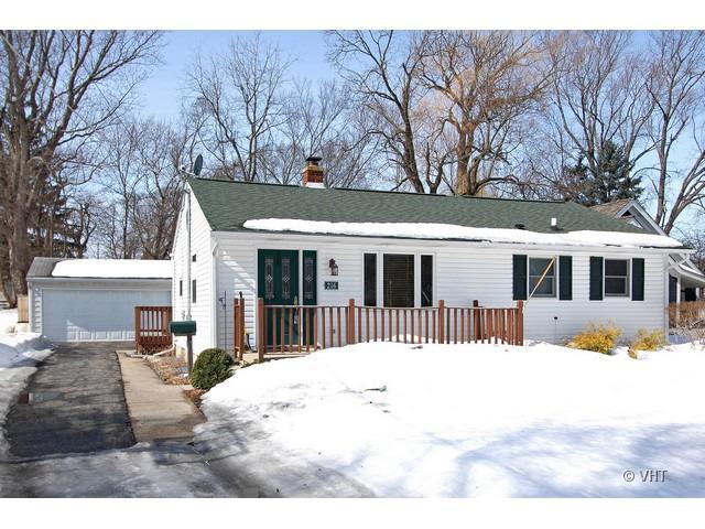 216 2nd St., Crystal Lake, IL 60014