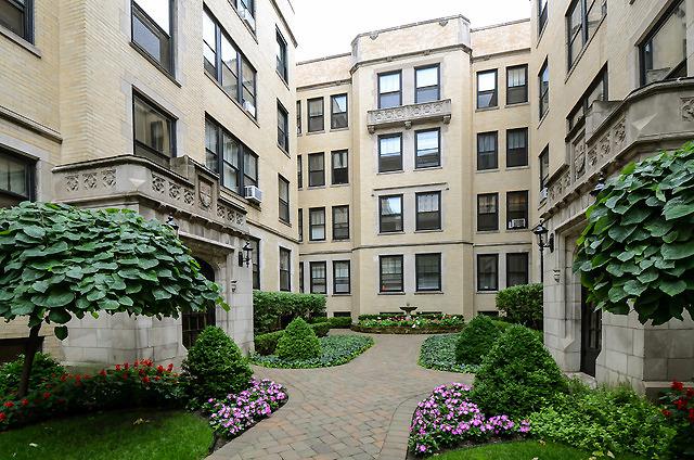 3608 N Pine Grove Ave. #B7, Chicago, IL 60613