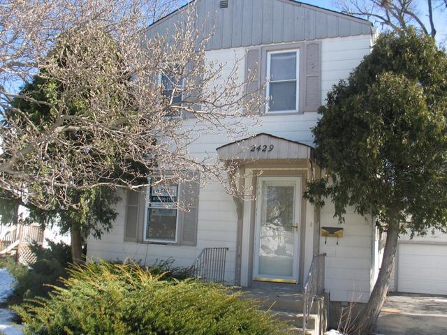 2429 S 13th Ave., Broadview, IL 60155