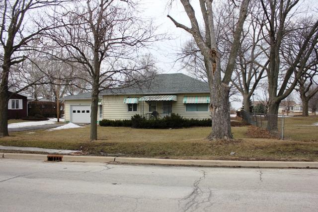 21 W Piper City St., Piper City, IL 60959