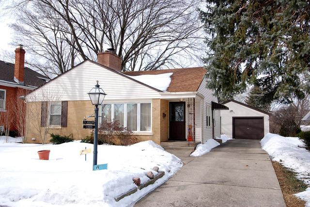 8 N Waverly St., Mount Prospect, IL 60056