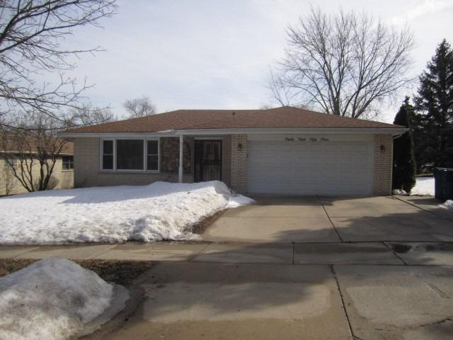 8853 W 97th St., Palos Hills, IL 60465