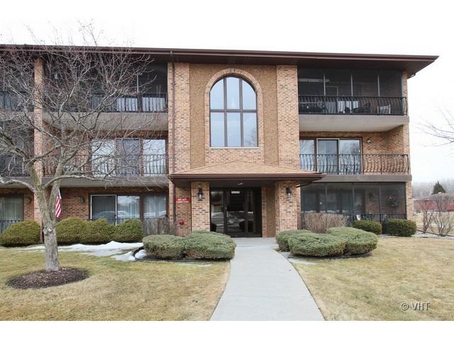 11111 Heritage Dr. #1B, Palos Hills, IL 60465