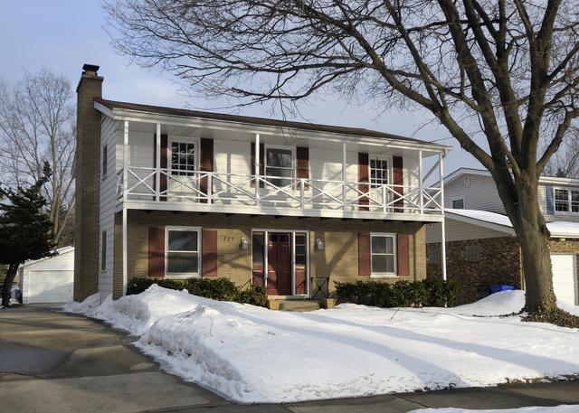 721 Prairie Ave., Glen Ellyn, IL 60137